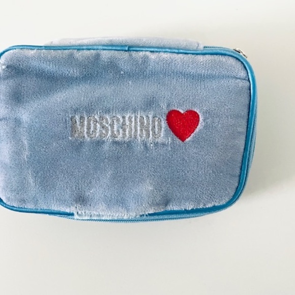 MOSCHINO Silver Tone Toggle Charm Bracelet w/Logo Jewelry Pouch - Picture 5 of 6